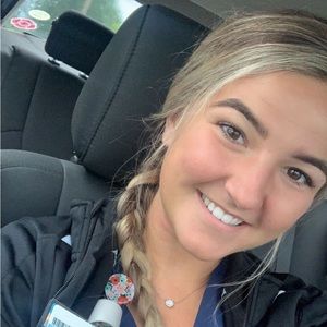 MEET YOUR POSHER!!!!